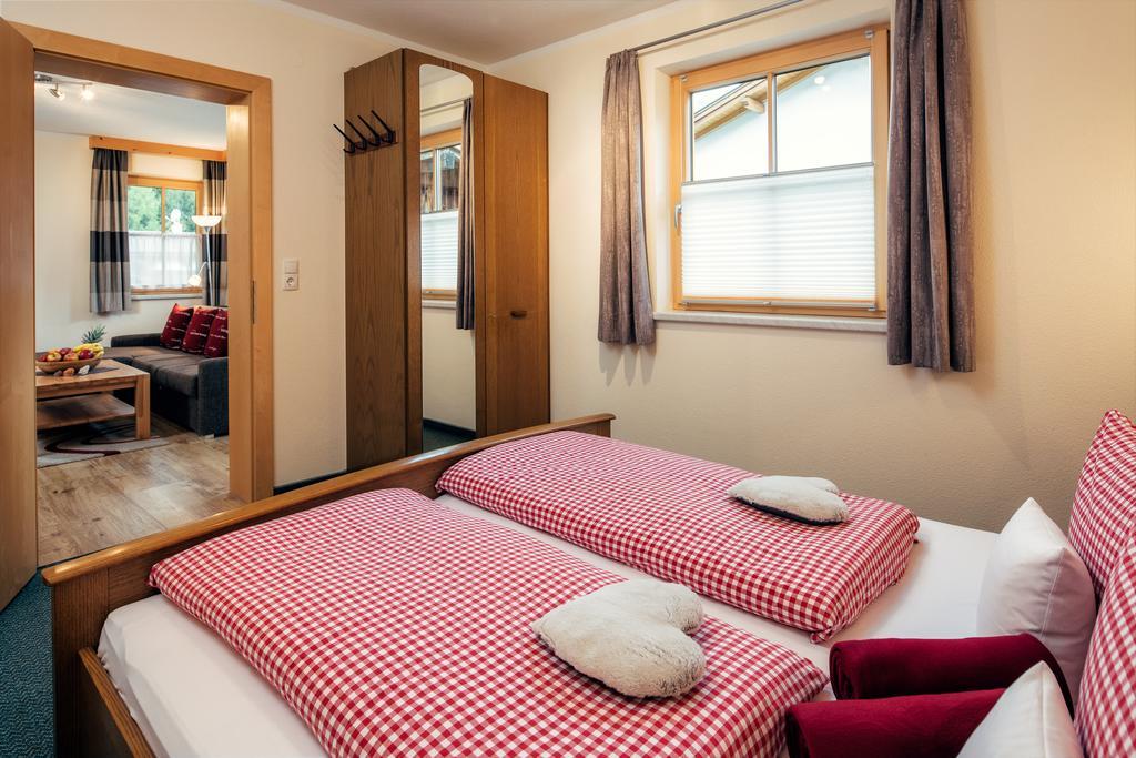 Haus Waldblick Pfunds Daire Dış mekan fotoğraf